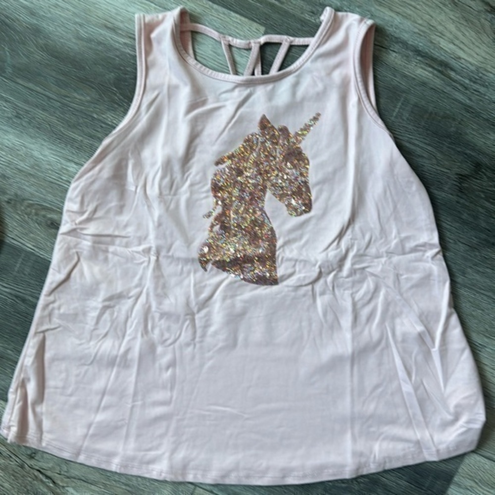 btween super soft, never worn new size 10 unicorn top